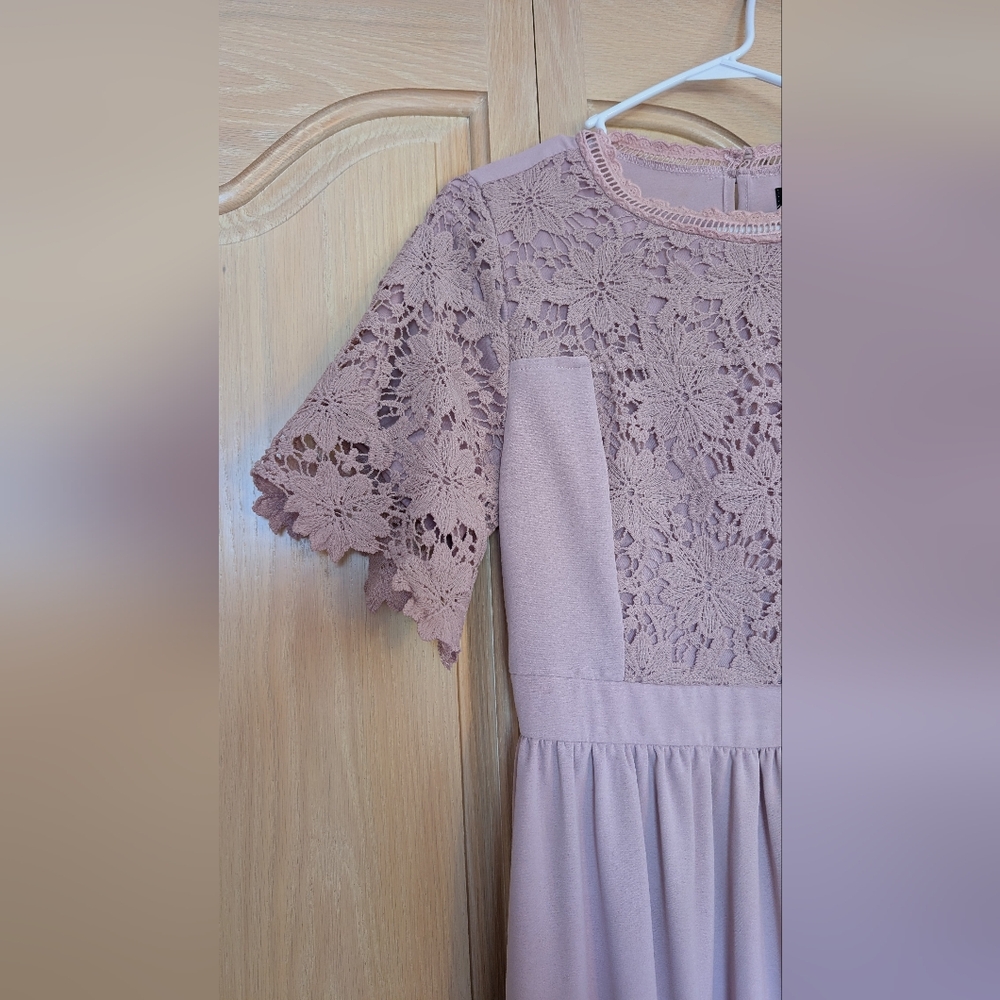 Roolee Lace Maxi Dress in Thistle/Muave